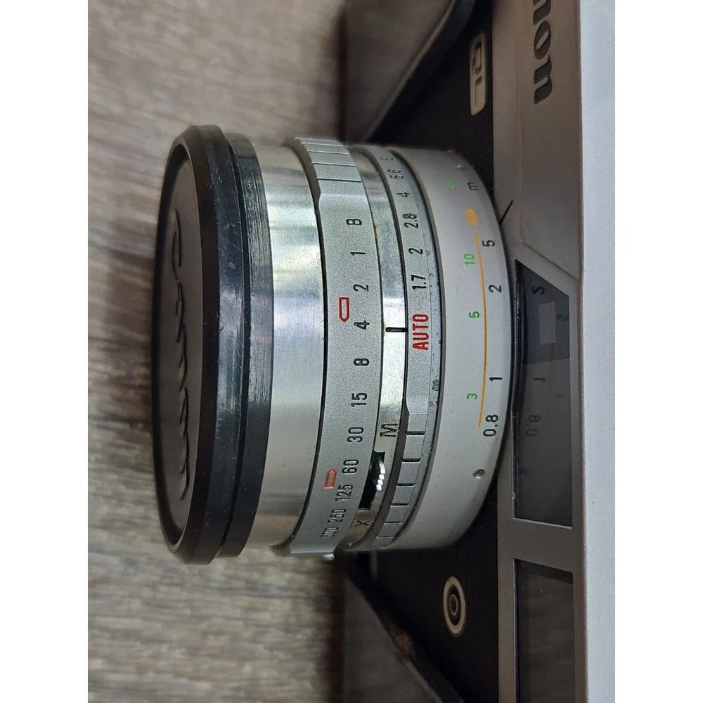 CLEAN Canon Canonet QL17  QL 35mm Rangefinder Camera 40mm 1:1.7 Lens UNTESTED